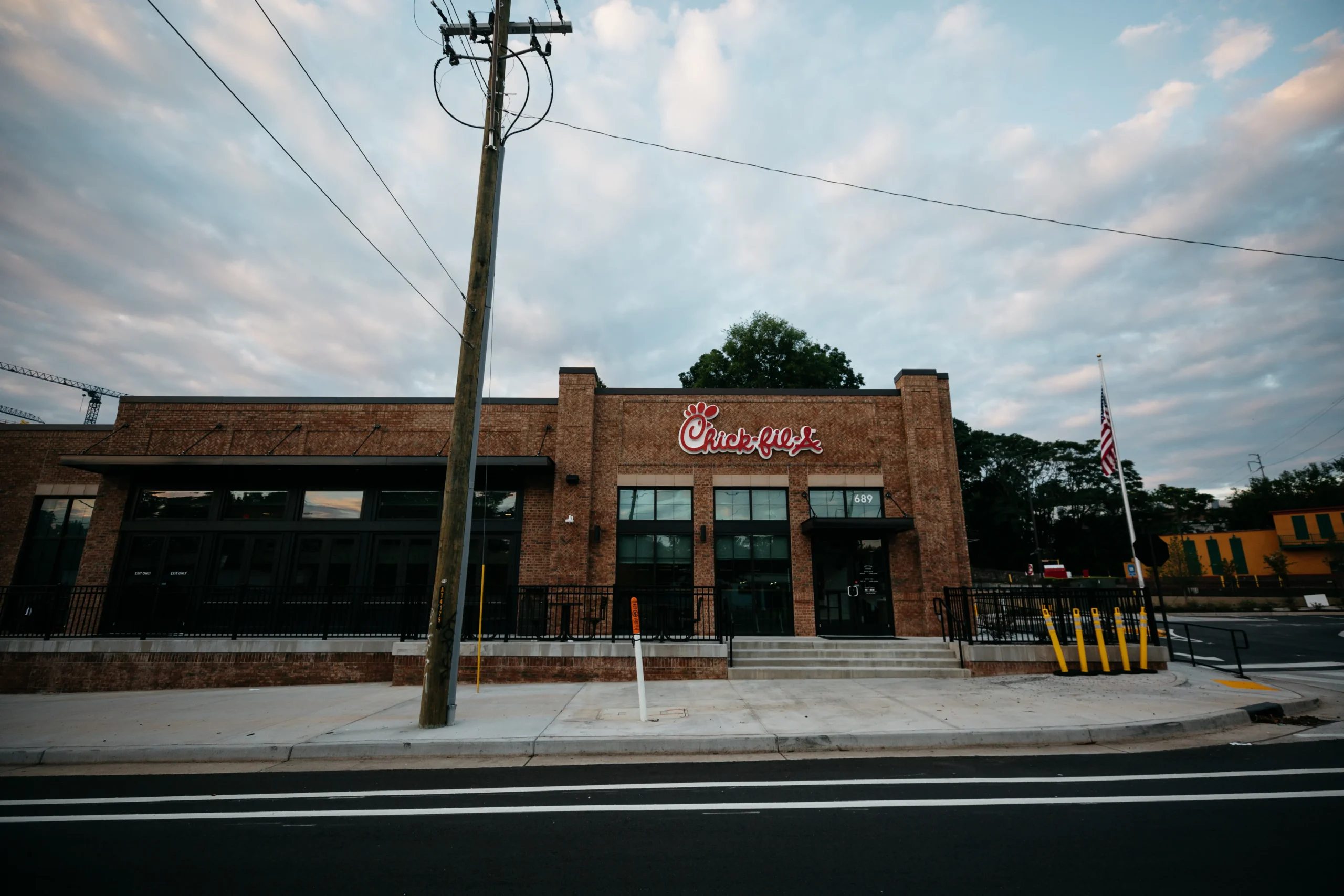 eoyahskv5hiefjmfpvmm